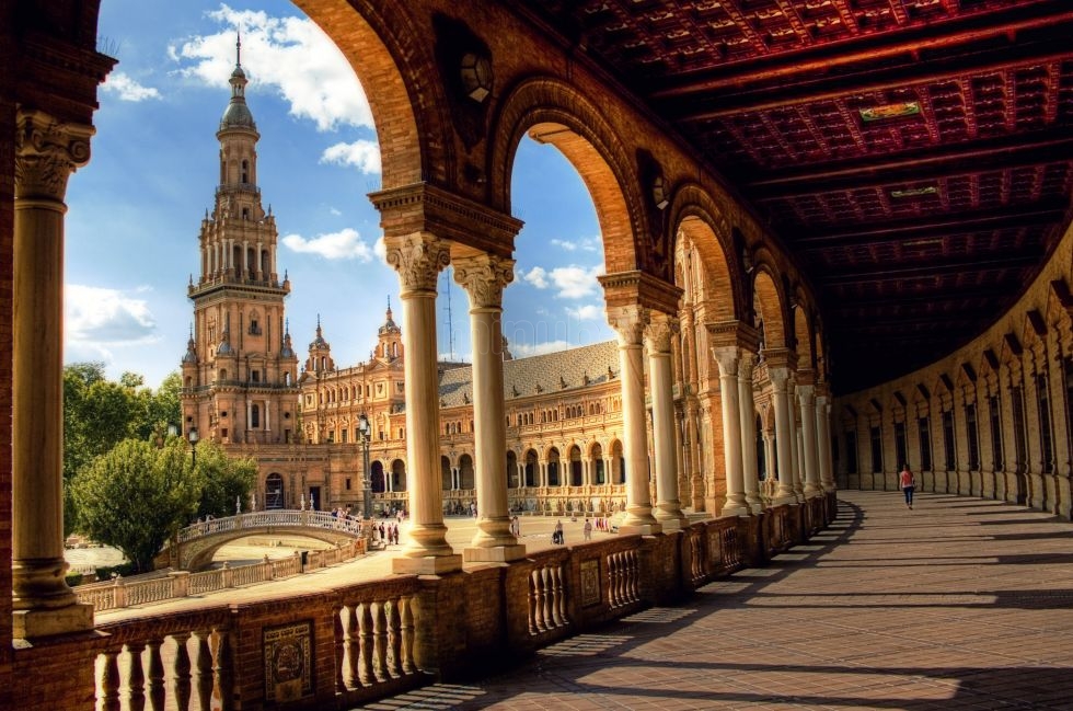 CRUCEROS EN TREN ANDALUCIA TREN AL ANDALUS CRUCEROS SOBRE RAILES CRUCEROS EN TREN TRENES DE LUJO RENFE FEVE CRUCEROS SUR DE ESPAÑA CRUCEROS TERCERA EDAD VIAJES DE LUJO CRUCEROS EN TREN AL ANDALUS SEVILLA PLAZA DE ESPAÑA